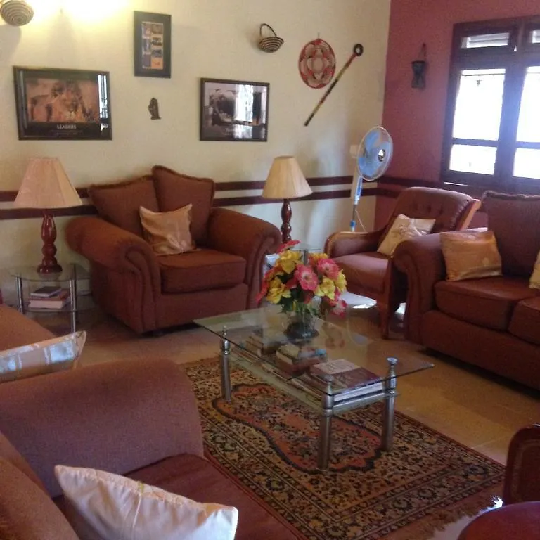 J Residence Motel Entebbe 3*,