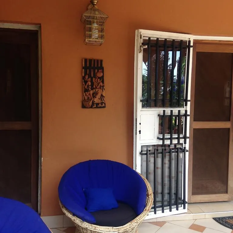 J Residence Motel Entebbe 3*,