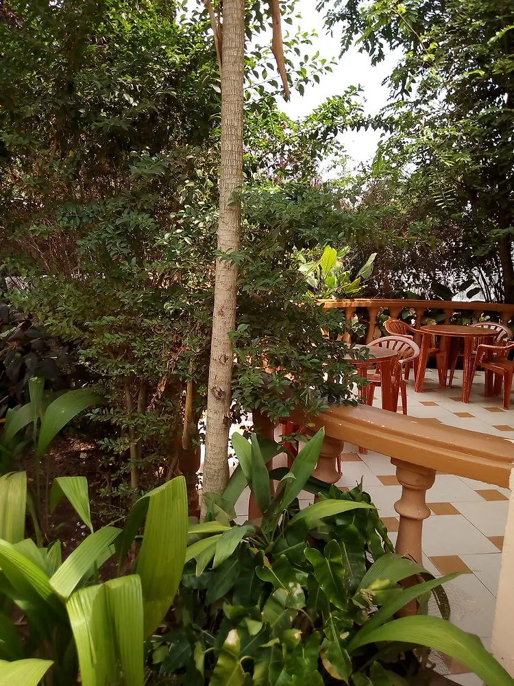 Konukevi J Residence Motel Entebbe