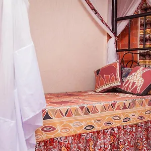 Jet Hotel